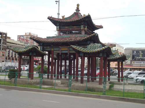 Ulaanbaatar – Anclados en UB.