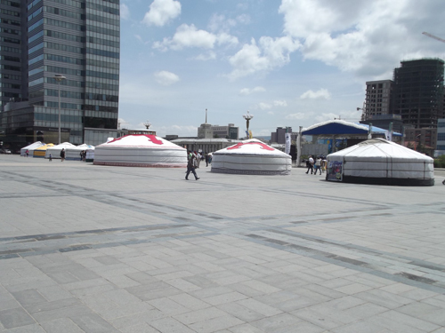 Ulaanbaatar – Anclados en UB.