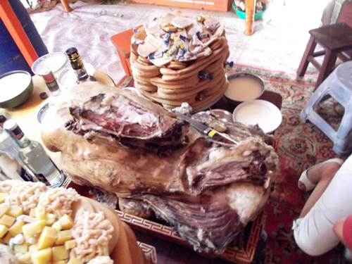 Bayan Onjüül - Mi Casamiento Mongol.