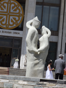 Ulaanbaatar – Poco y Naadam